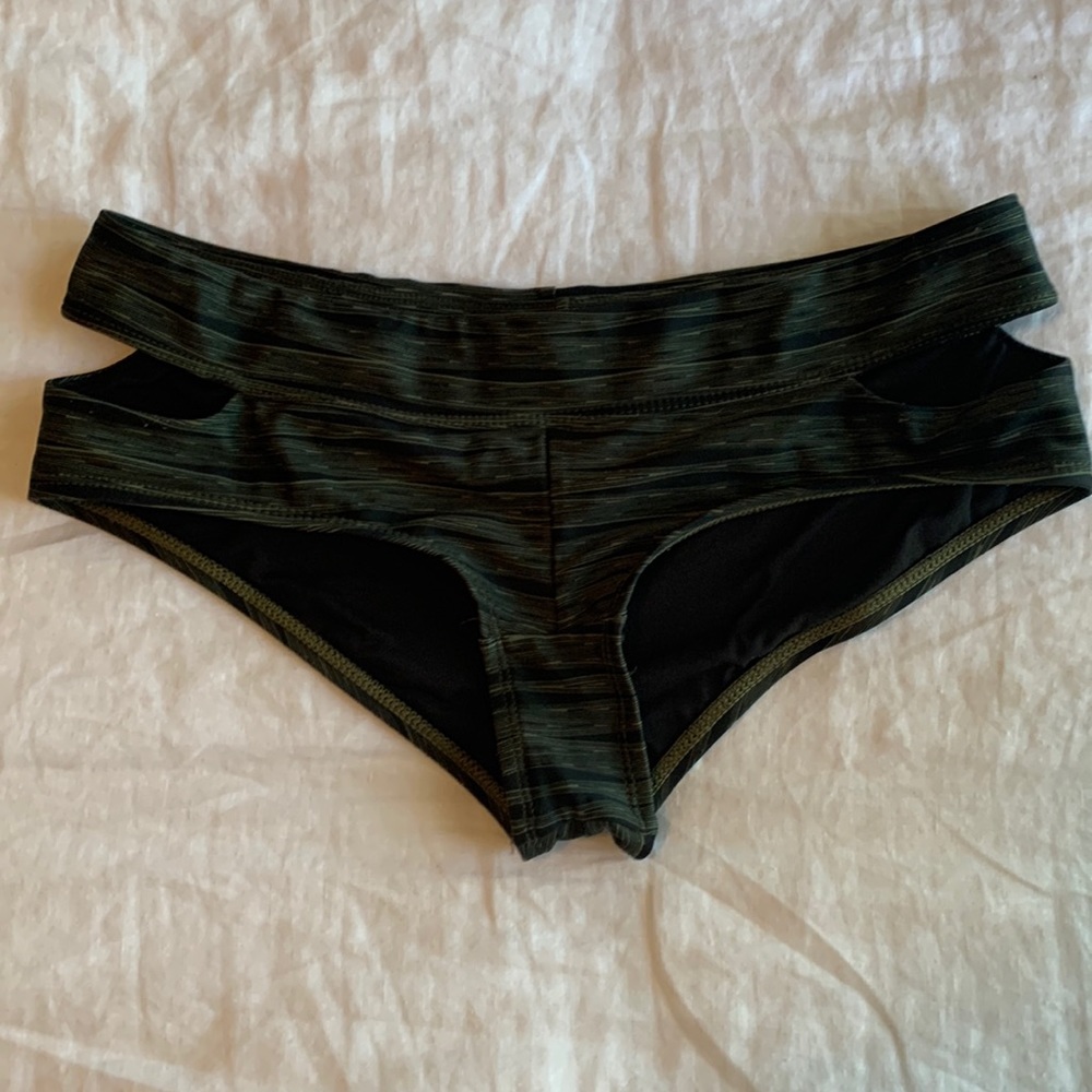 ATHLETA boy short swim bottoms